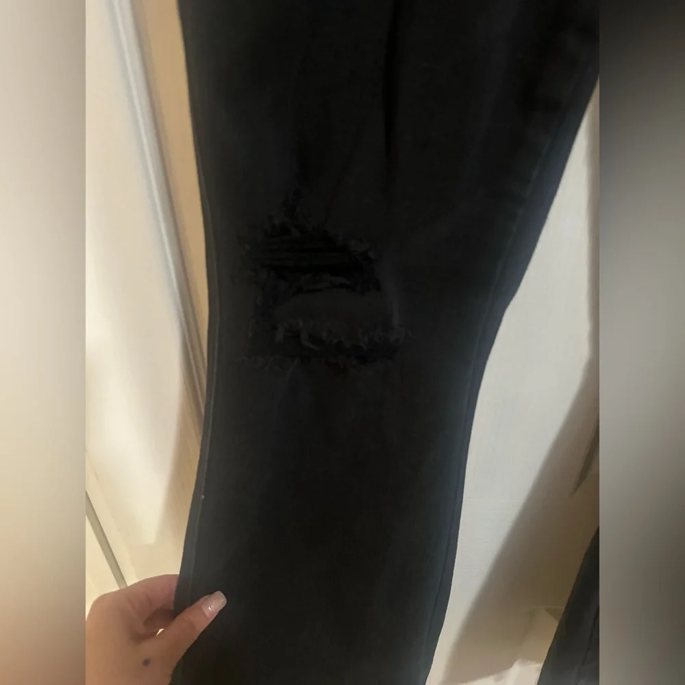 Women’s Judy Blue Flare Jeans Black Distressed Ripped Stretch‎ Goth Size 13/31.